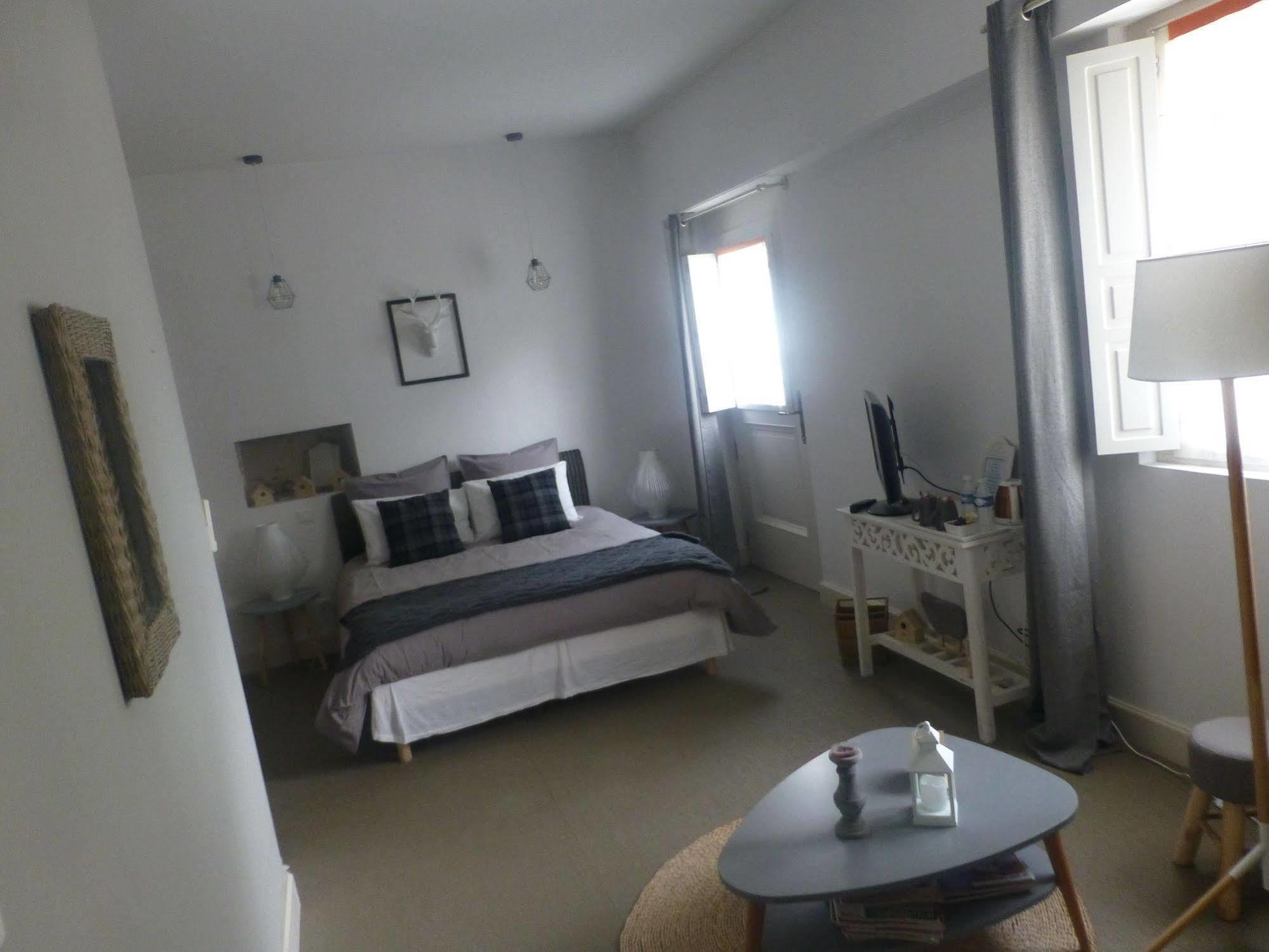 La Demeure Du Goupil Bed & Breakfast Brissac-Quince Eksteriør bilde